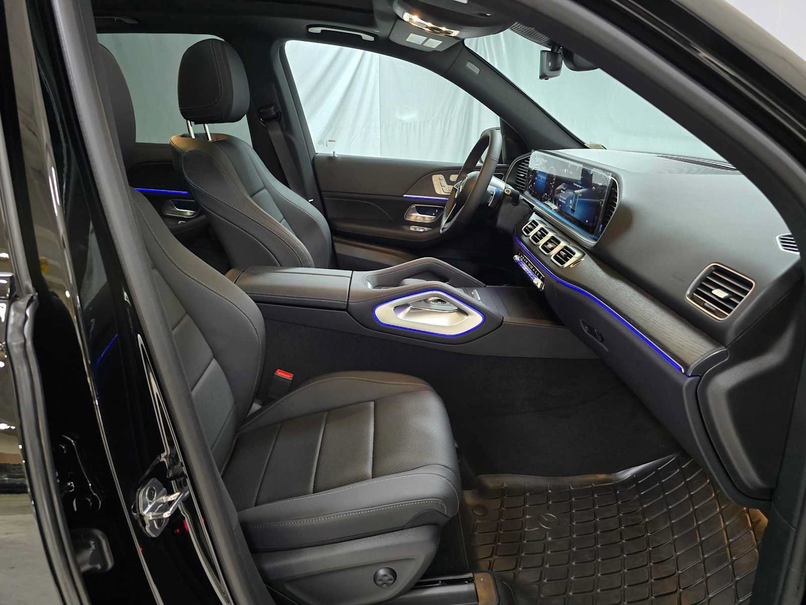 New 2026 Mercedes-Benz GLE 450e 4MATIC image 11