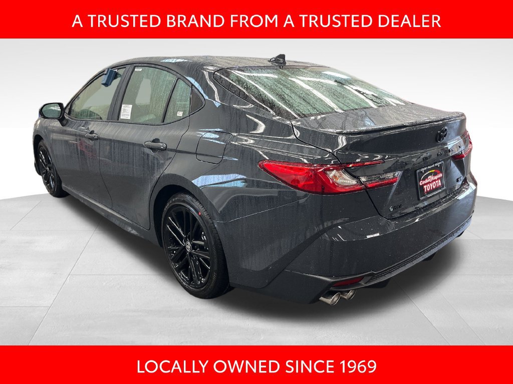 New 2026 Toyota Camry SE FWD image 3