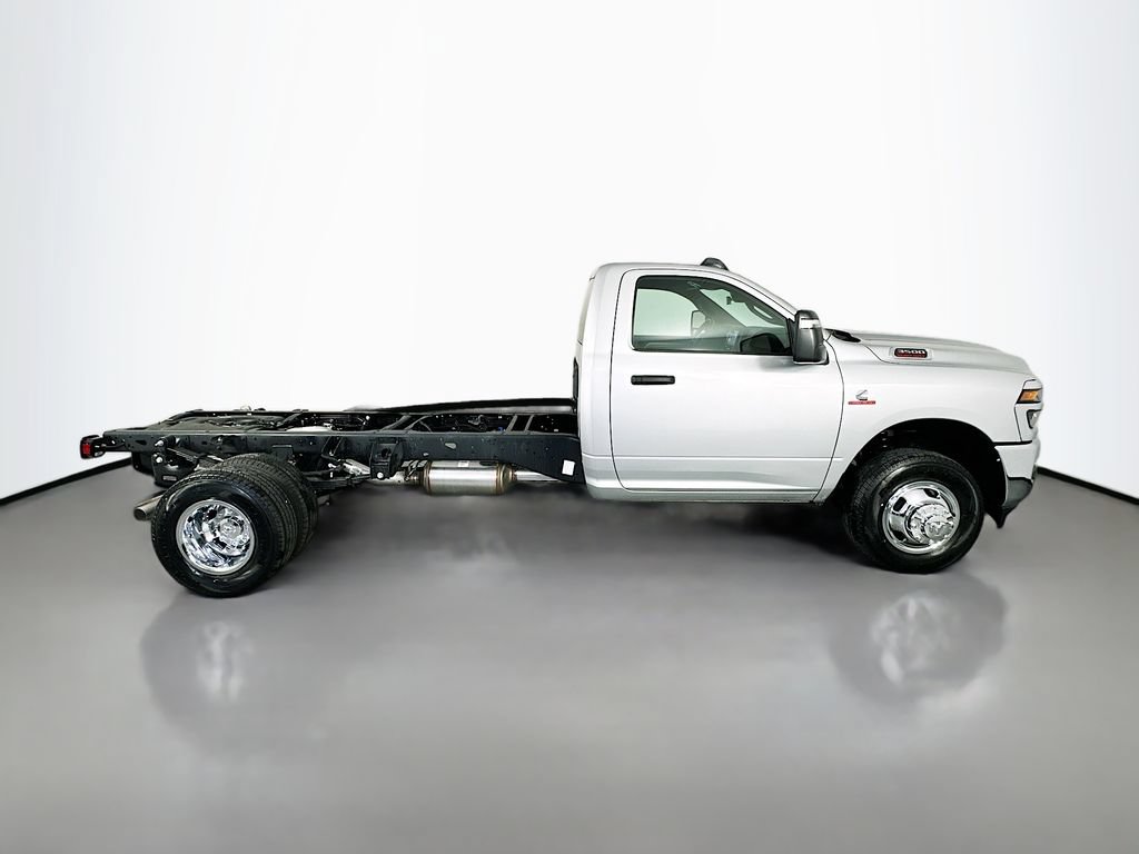 New 2026 RAM 3500 Tradesman w/ Chrome Appearance Group A AWD/4WD image 8