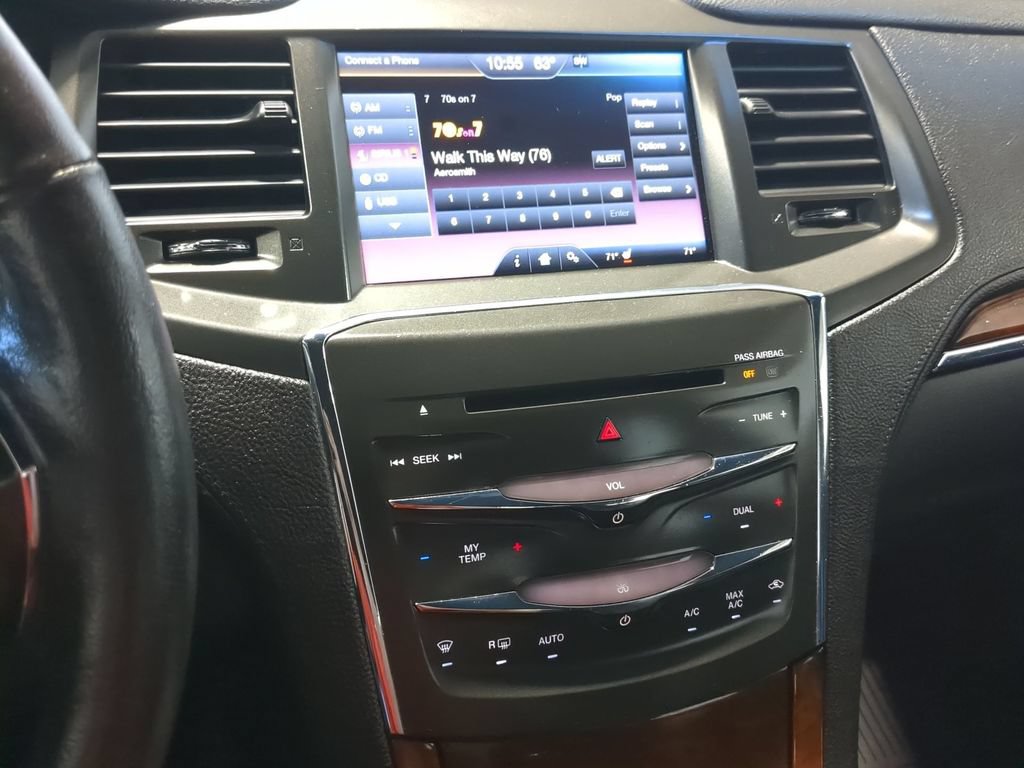 Used 2015 Lincoln MKS AWD w/ Equipment Group 201A image 33