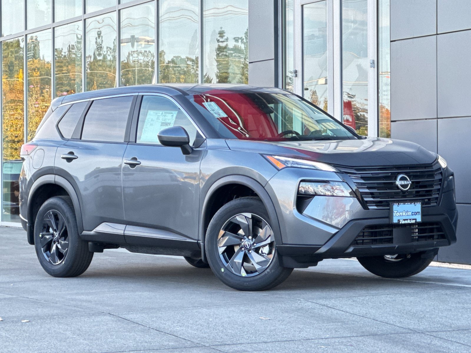 New 2026 Nissan Rogue SV AWD/4WD image 2
