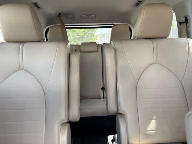 Used 2021 Toyota Highlander XLE FWD image 22