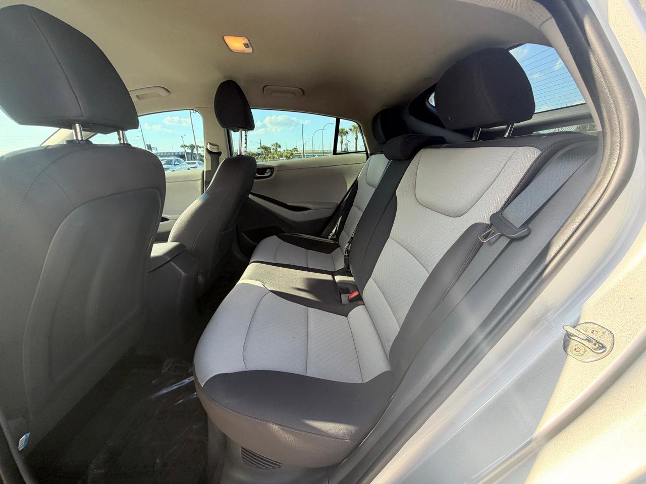 Used 2017 Hyundai Ioniq Blue FWD image 10