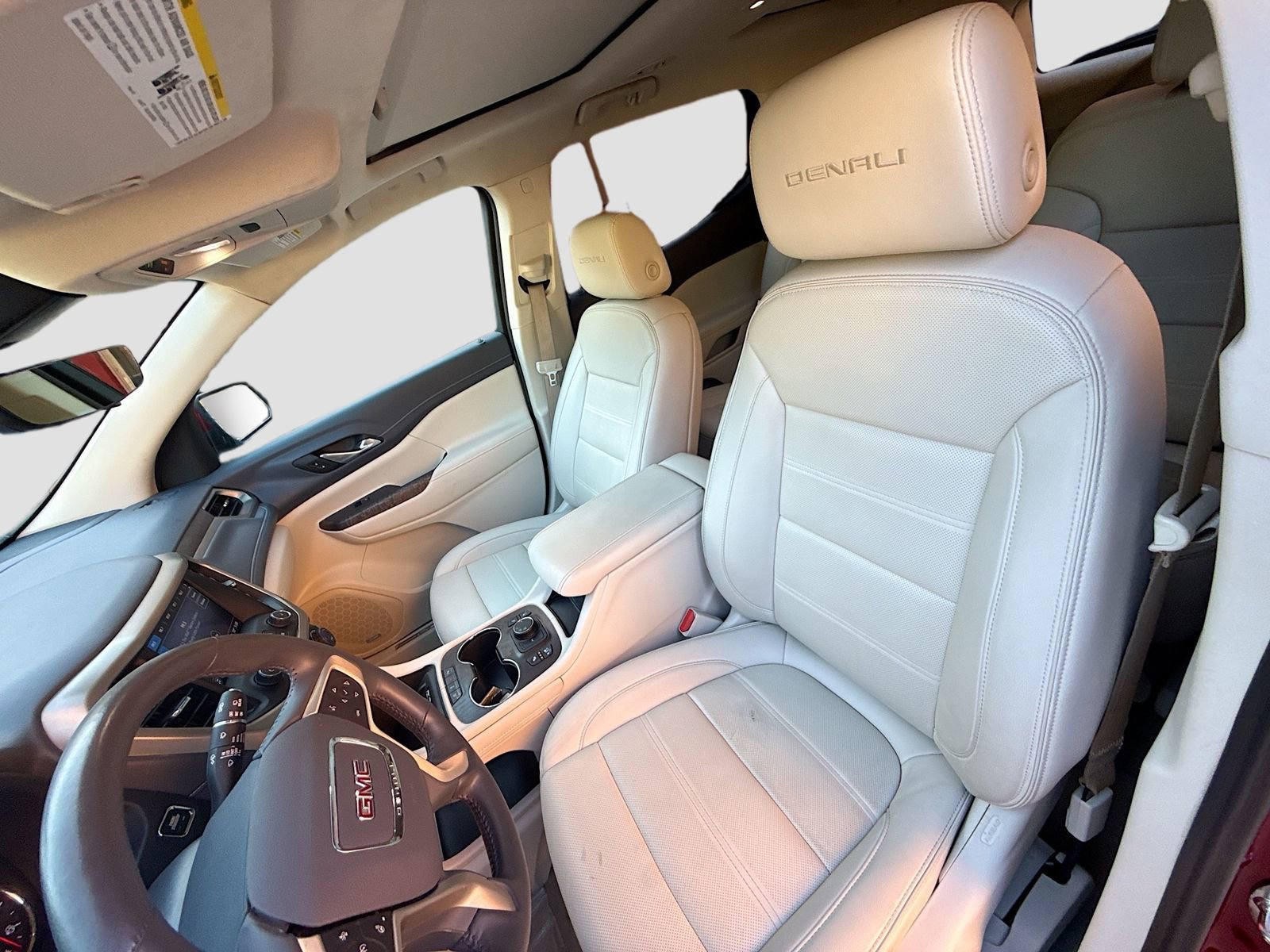 Used 2022 GMC Acadia Denali w/ Denali Ultimate Package image 21