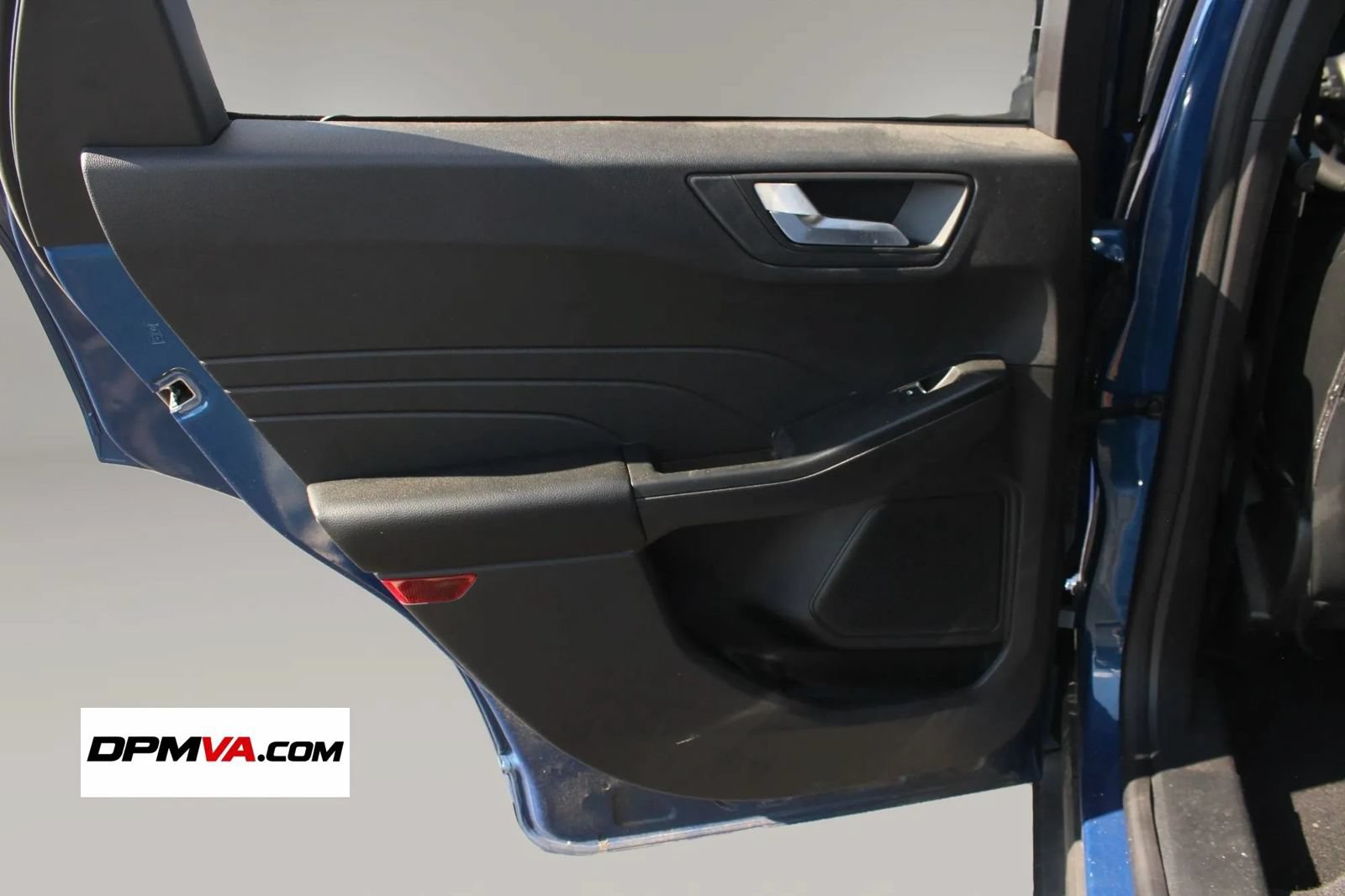 Used 2023 Ford Escape ST-Line w/ Equipment Group 301A FWD image 17