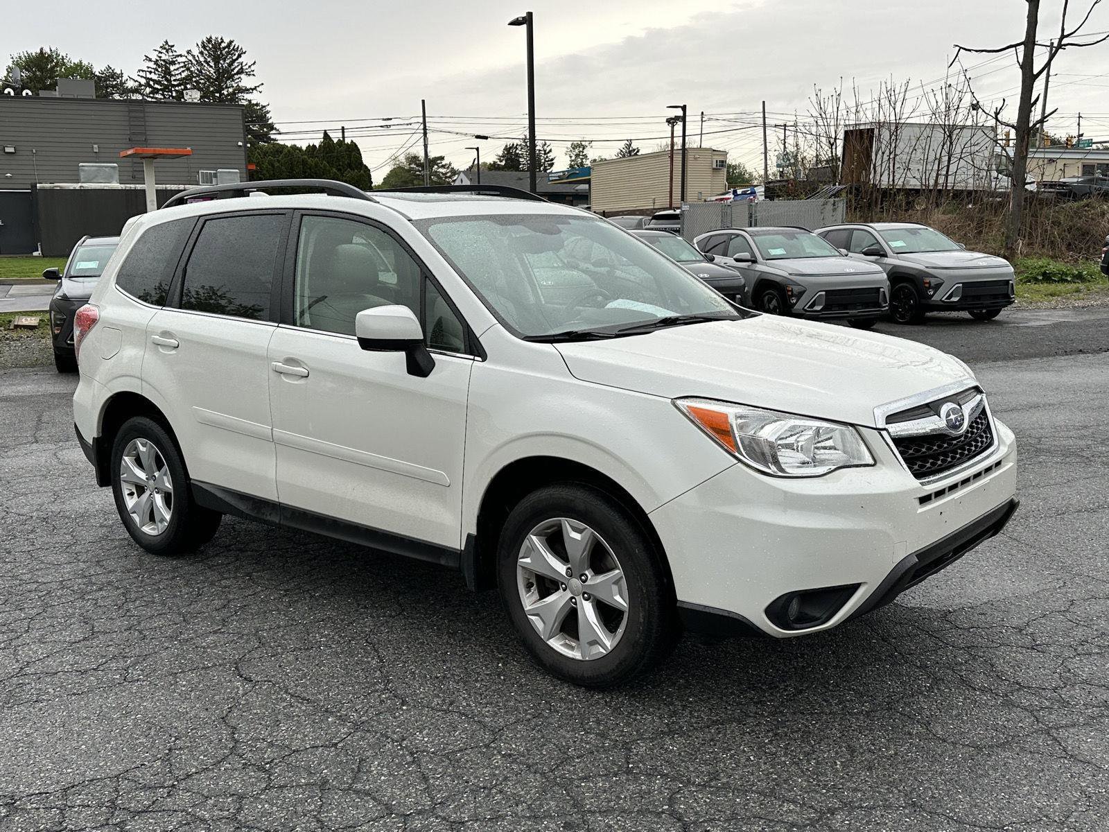 Used 2016 Subaru Forester 2.5i Limited AWD/4WD image 2
