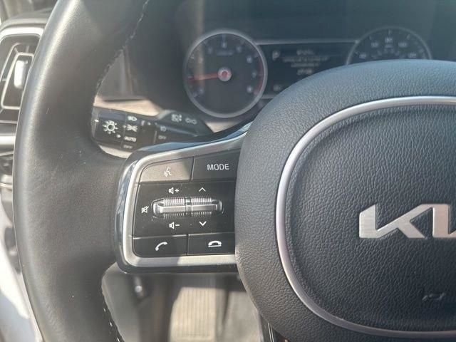 Used 2022 Kia Sorento EX image 23