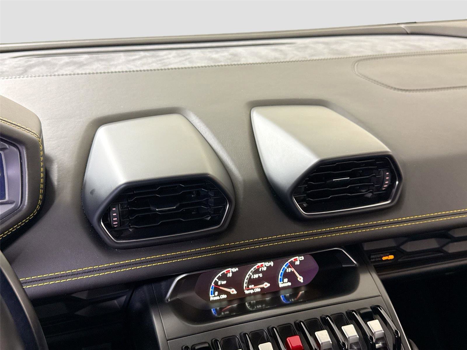 Used 2016 Lamborghini Huracan LP 580-2 image 19