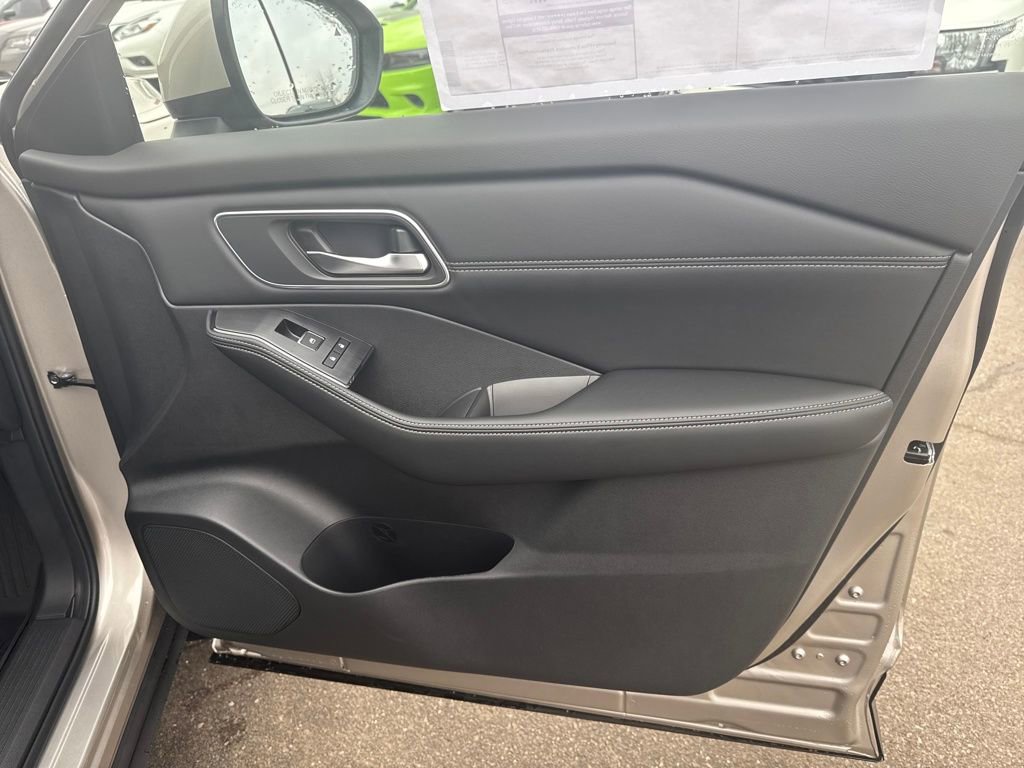 New 2026 Nissan Rogue Platinum w/ Platinum Premium Package image 41