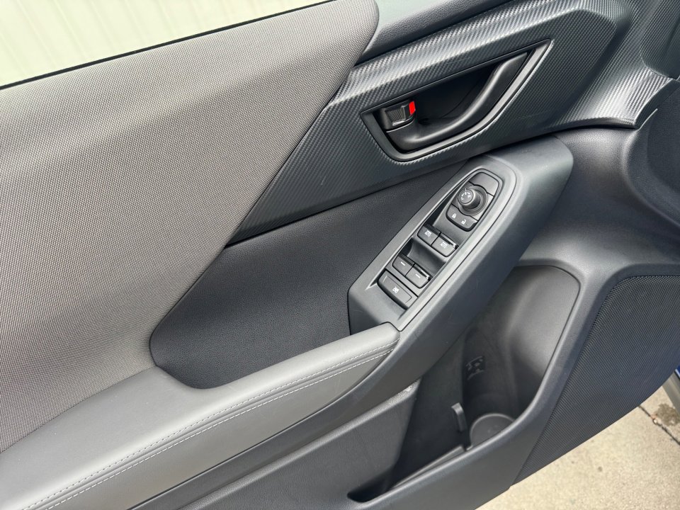 Certified 2025 Subaru Crosstrek 2.0i Premium image 36