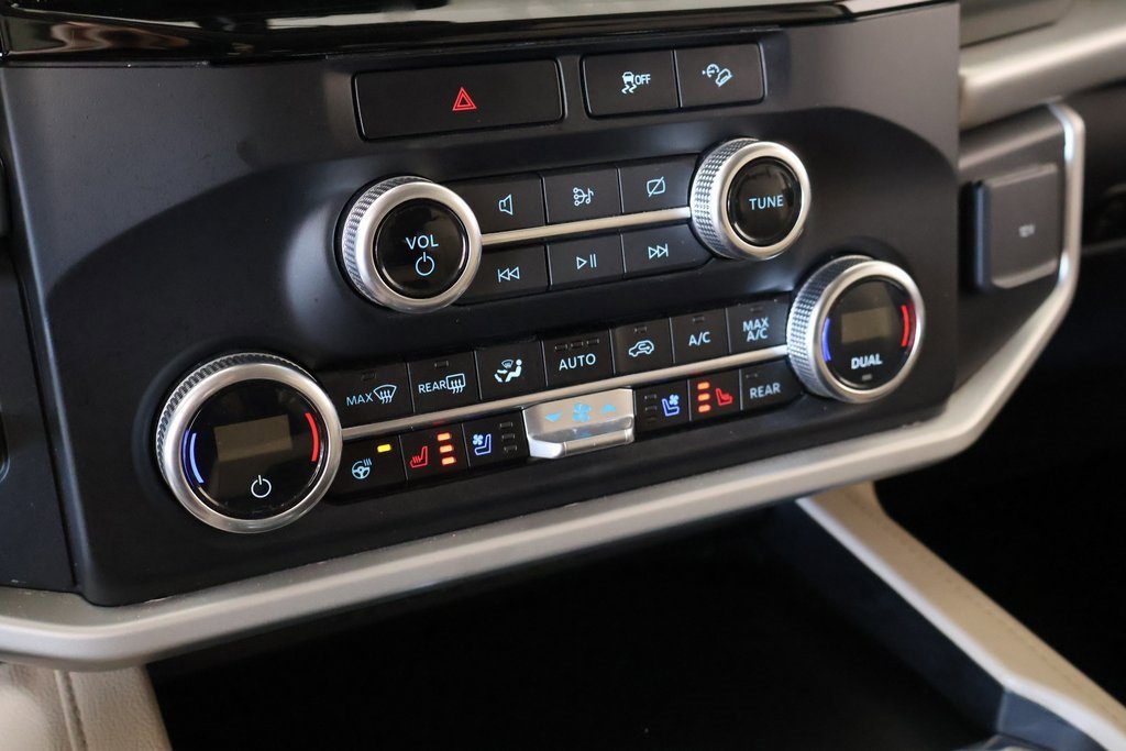 Used 2023 Ford Expedition Max XLT image 8