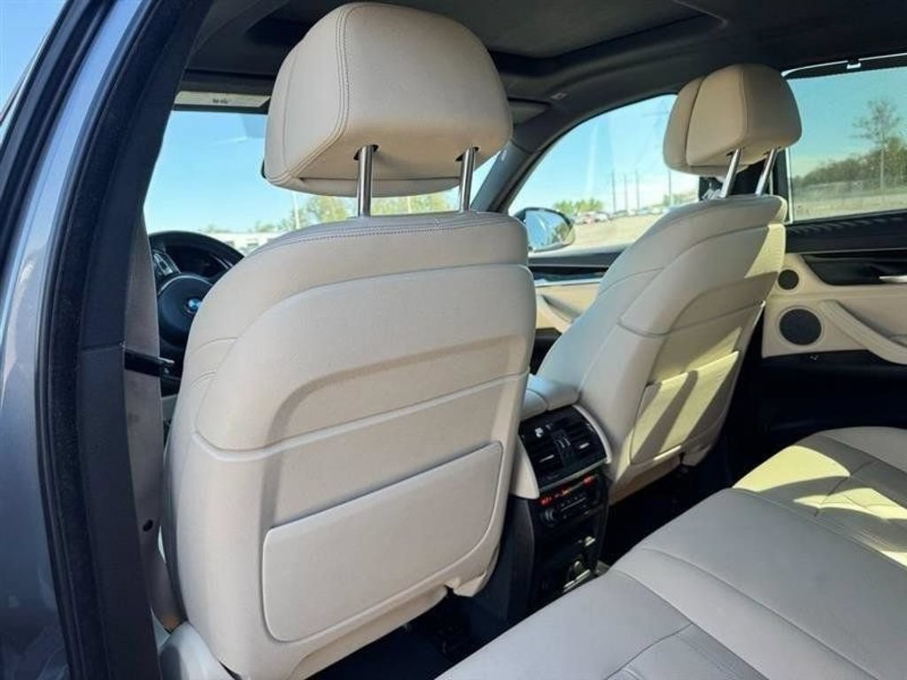 Used 2018 BMW X6 M50i AWD/4WD image 18