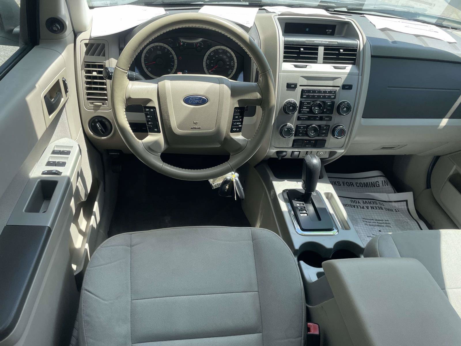 Used 2011 Ford Escape XLT w/ 202A Rapid Spec Order Code FWD image 11