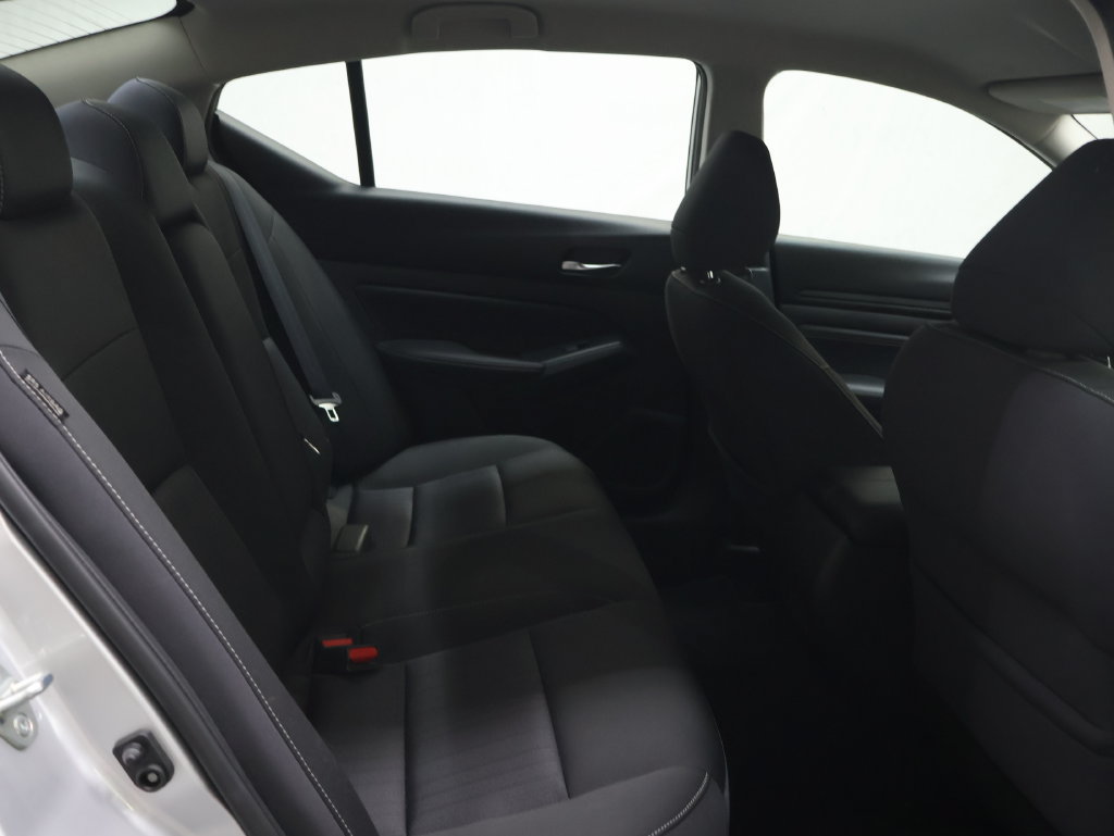 Used 2019 Nissan Altima 2.5 S FWD image 12
