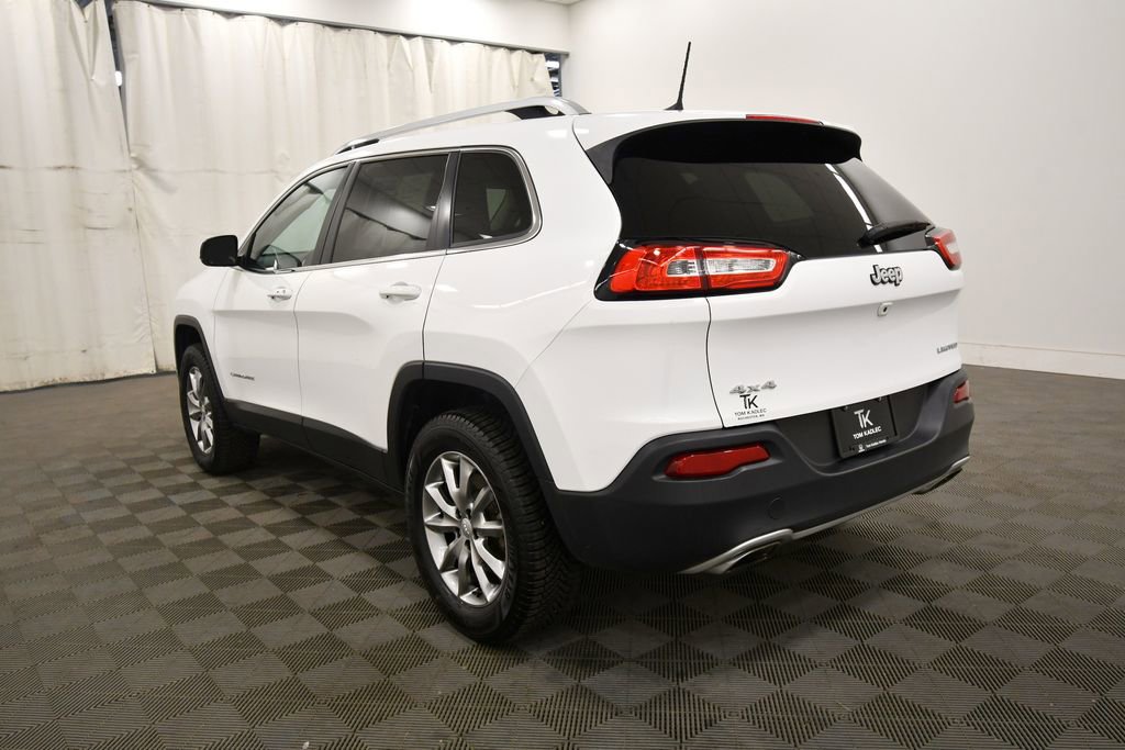Used 2017 Jeep Cherokee Limited image 5