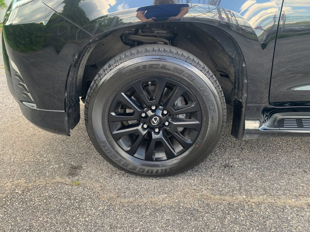 Used 2023 Lexus GX 460 w/ Black Line Special Edition AWD/4WD image 34
