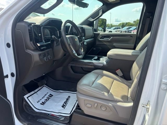 Certified 2024 Chevrolet Silverado 2500 LTZ w/ LTZ Plus Package AWD/4WD image 11