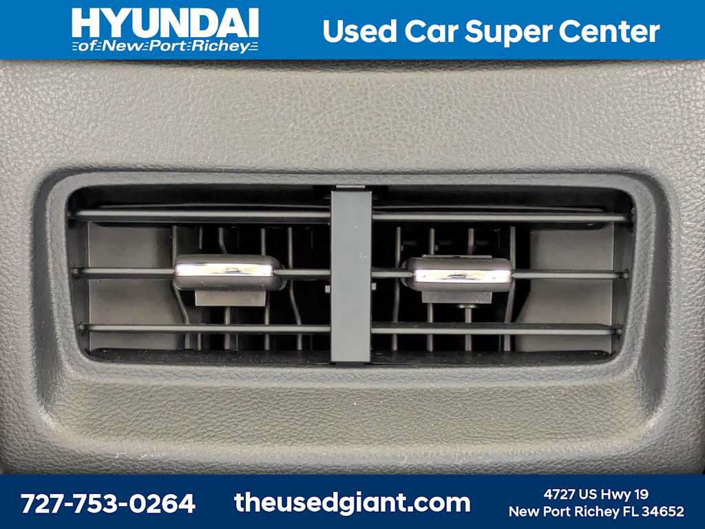 Used 2020 Ford Edge SEL FWD image 16