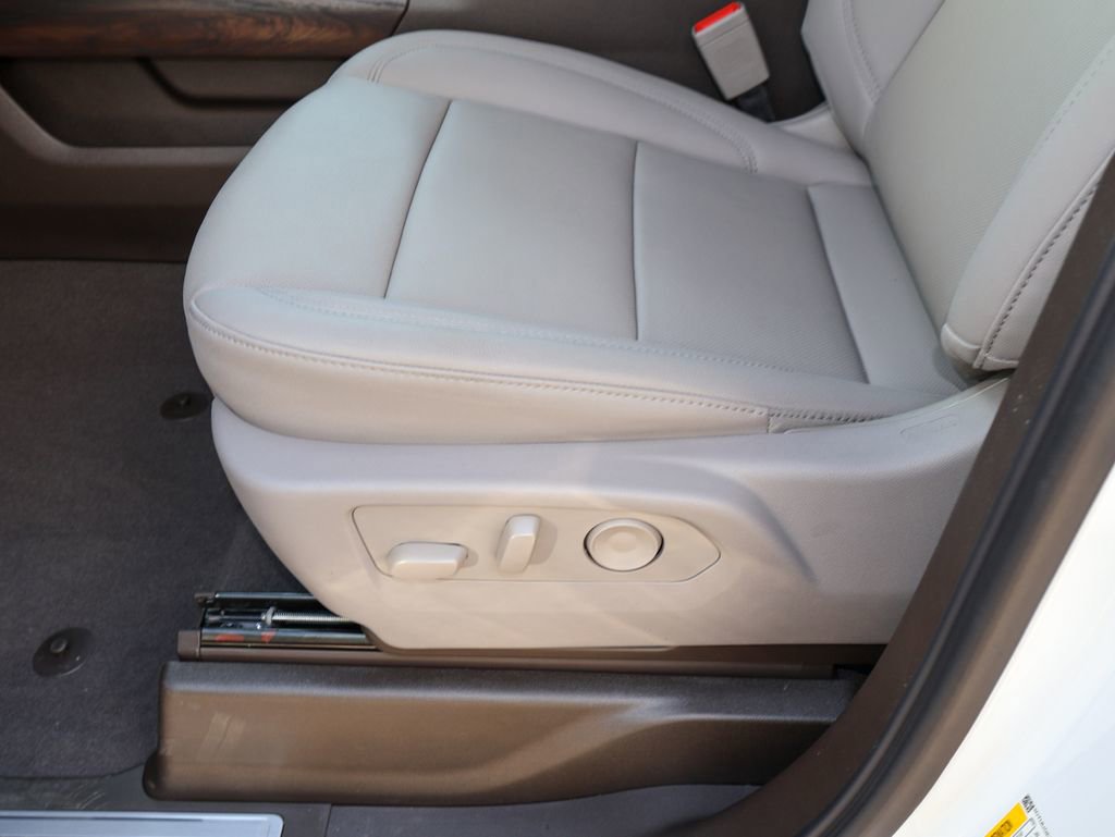 New 2026 GMC Sierra 1500 SLT image 8