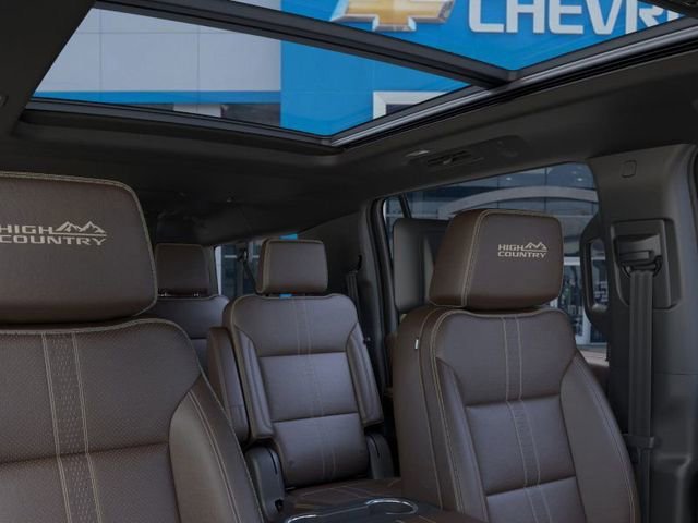 New 2026 Chevrolet Suburban High Country image 28