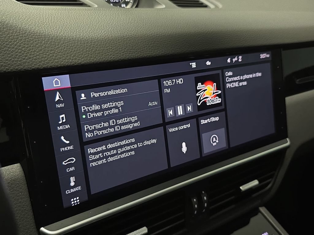 Certified 2020 Porsche Cayenne AWD/4WD image 16