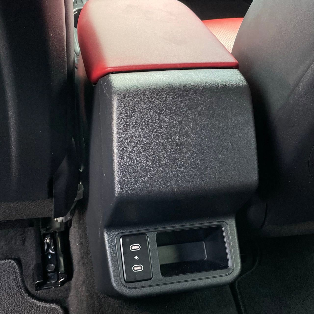 Used 2025 Kia K4 GT-Line w/ GT-Line Premium Package image 22