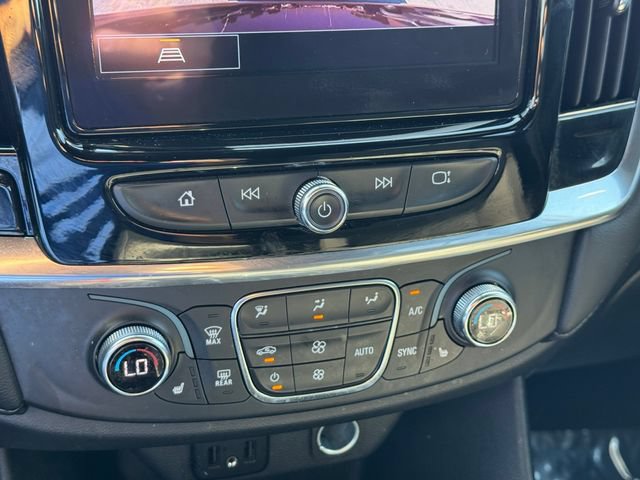 Certified 2023 Chevrolet Traverse LT FWD image 19