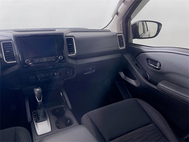 Used 2022 Nissan Frontier SV image 22