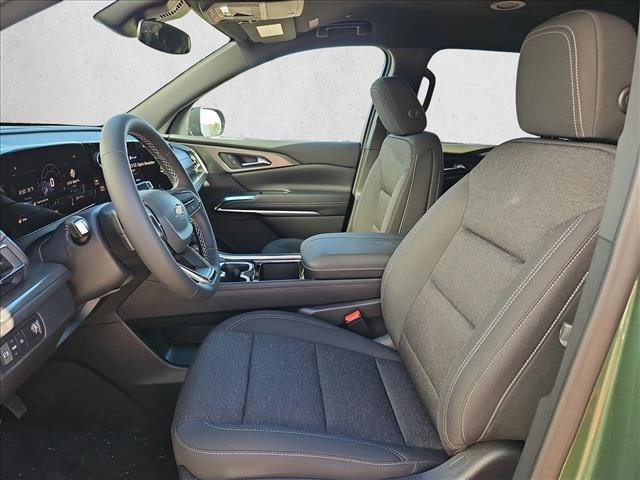 New 2027 Chevrolet Traverse LT FWD video 4