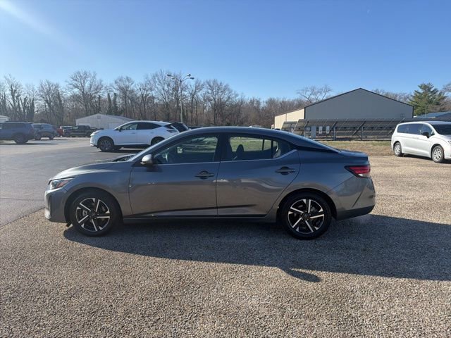 Used 2024 Nissan Sentra SV image 7