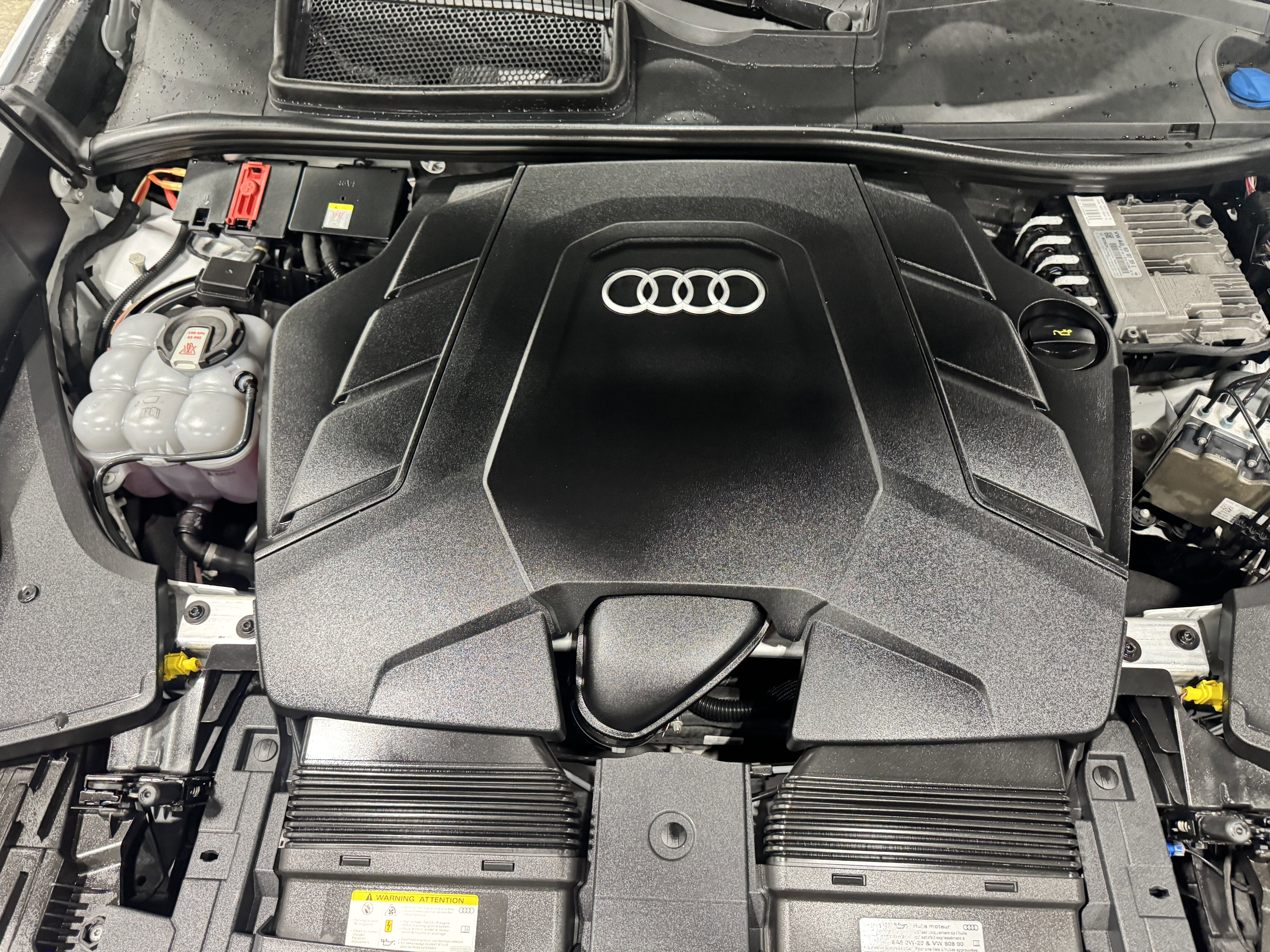 Used 2022 Audi Q8 Premium Plus w/ Premium Plus Package image 15