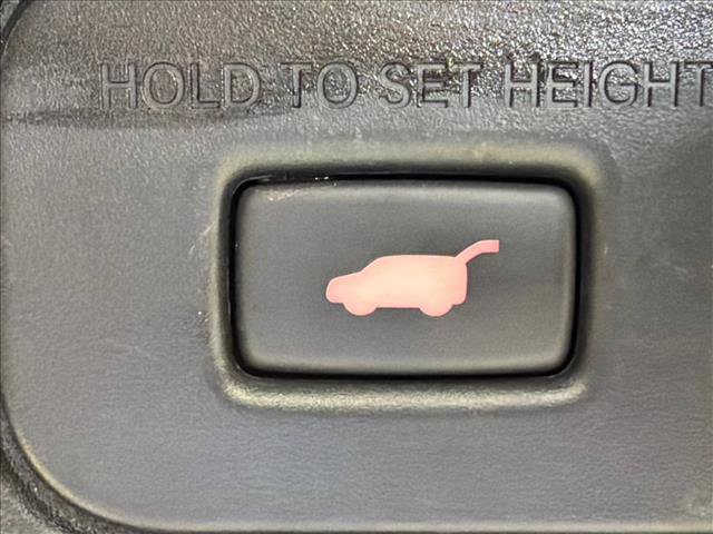 Used 2025 Honda Pilot TrailSport image 20