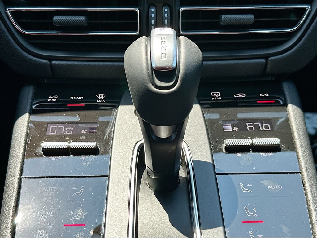 Certified 2025 Porsche Macan S AWD/4WD image 18