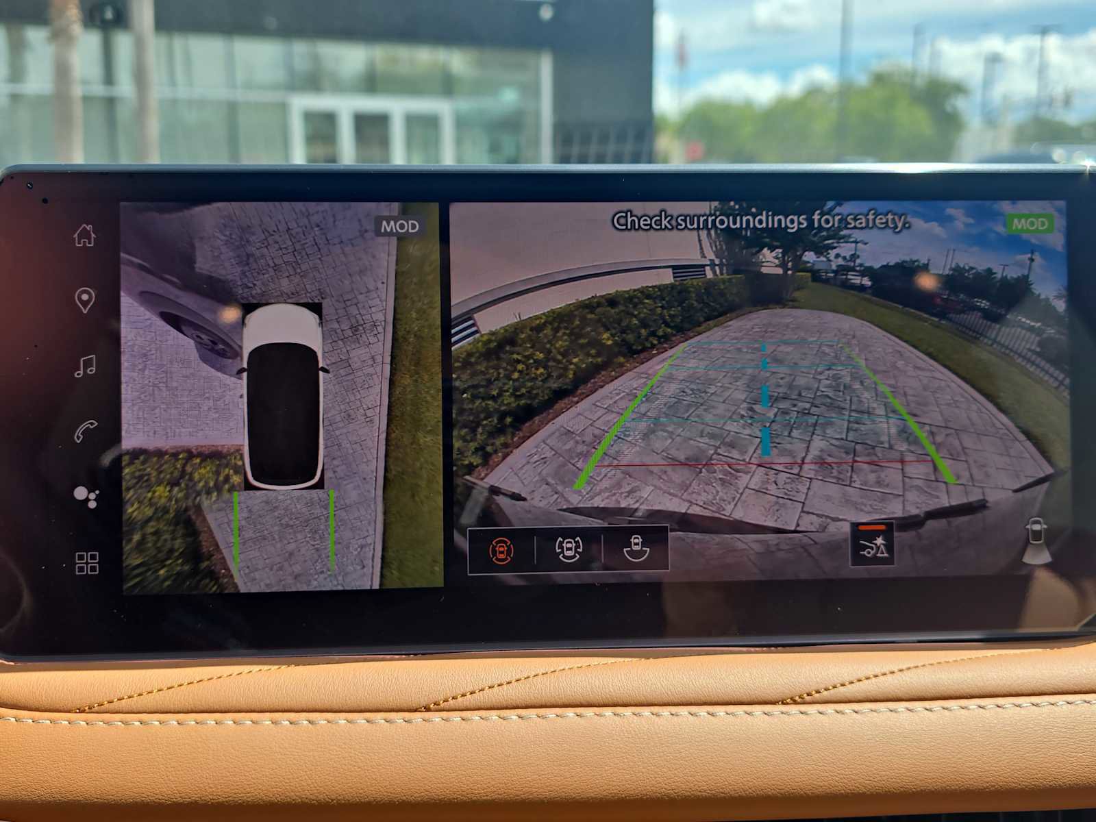 New 2026 INFINITI QX60 Autograph w/ Dark Cargo Package image 25