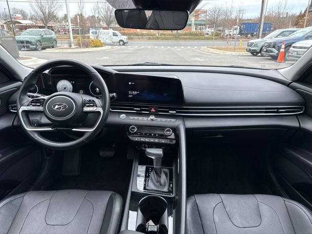 Certified 2021 Hyundai Elantra Limited w/ Cargo Package image 12