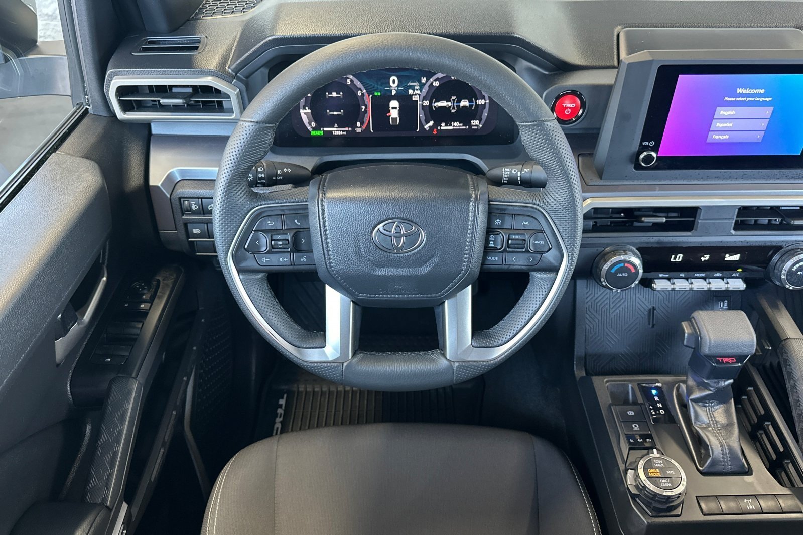 Certified 2025 Toyota Tacoma TRD Off-Road AWD/4WD image 13