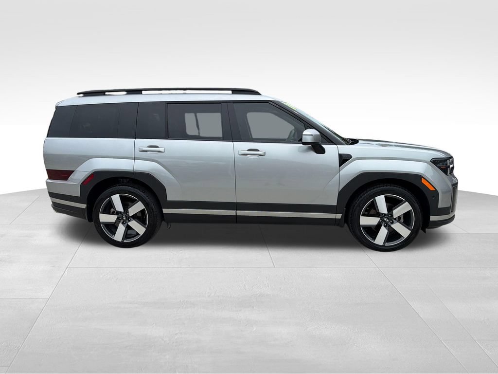 Used 2024 Hyundai Santa Fe Limited FWD image 9