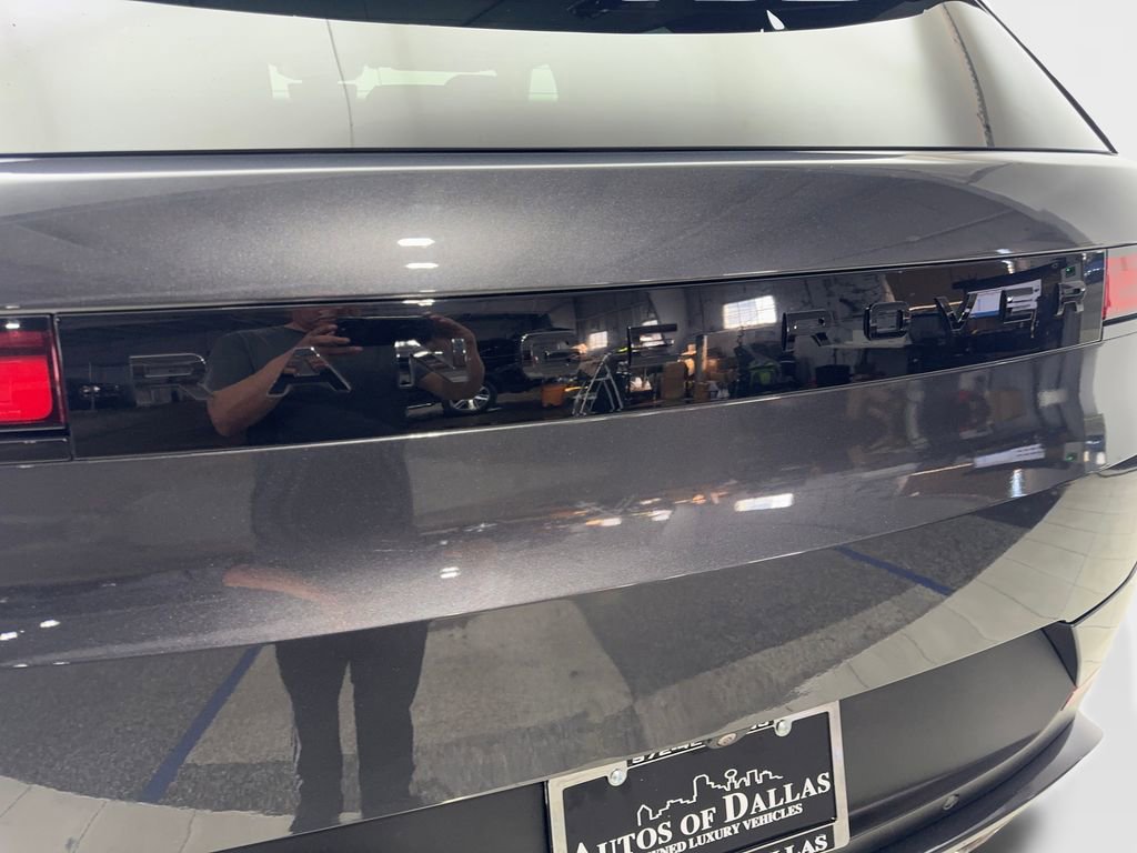 Used 2024 Land Rover Range Rover Sport SE image 21