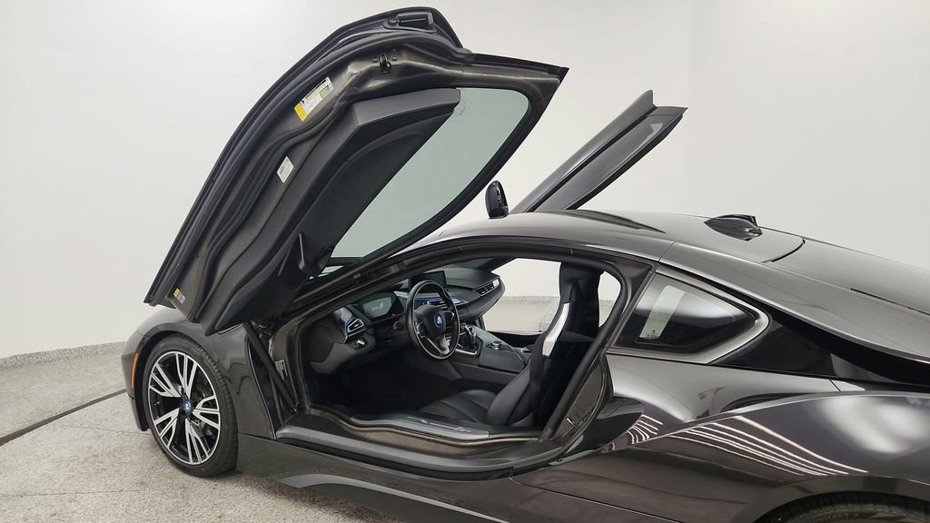 Used 2016 BMW i8 AWD/4WD image 39