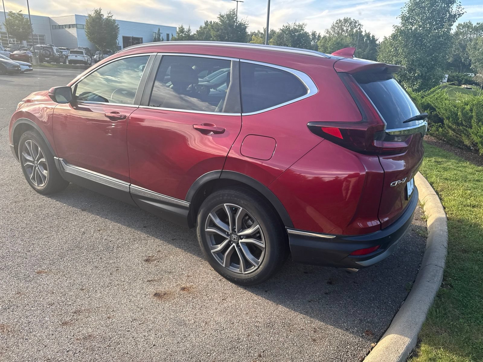 Used 2021 Honda CR-V Touring image 7