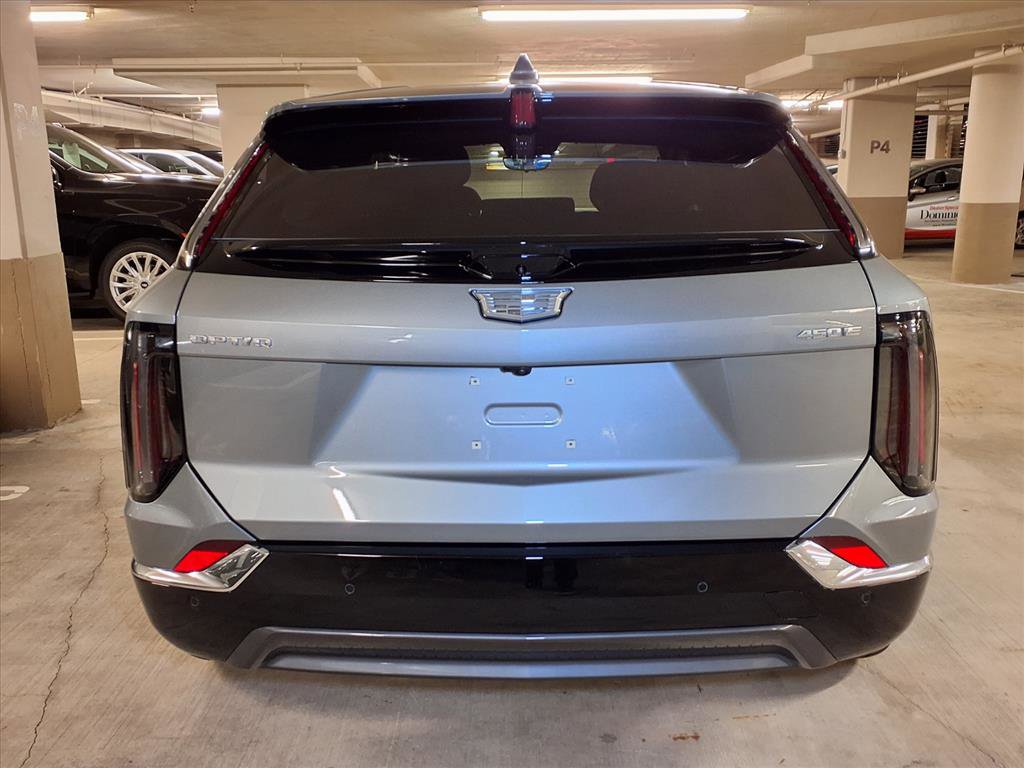 Used 2026 Cadillac Optiq Luxury 2 image 9