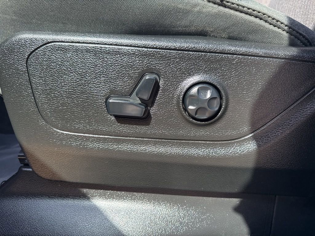 Used 2021 RAM 1500 Big Horn AWD/4WD image 23