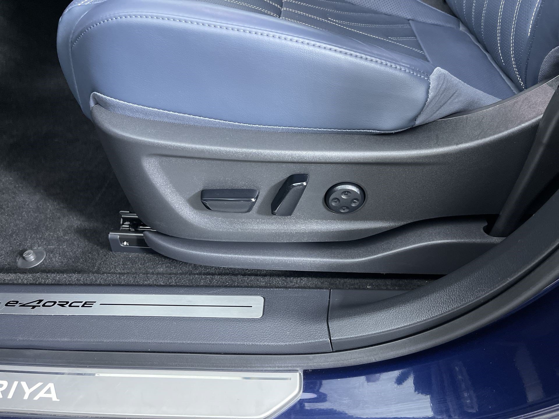 Certified 2024 Nissan Ariya AWD image 13