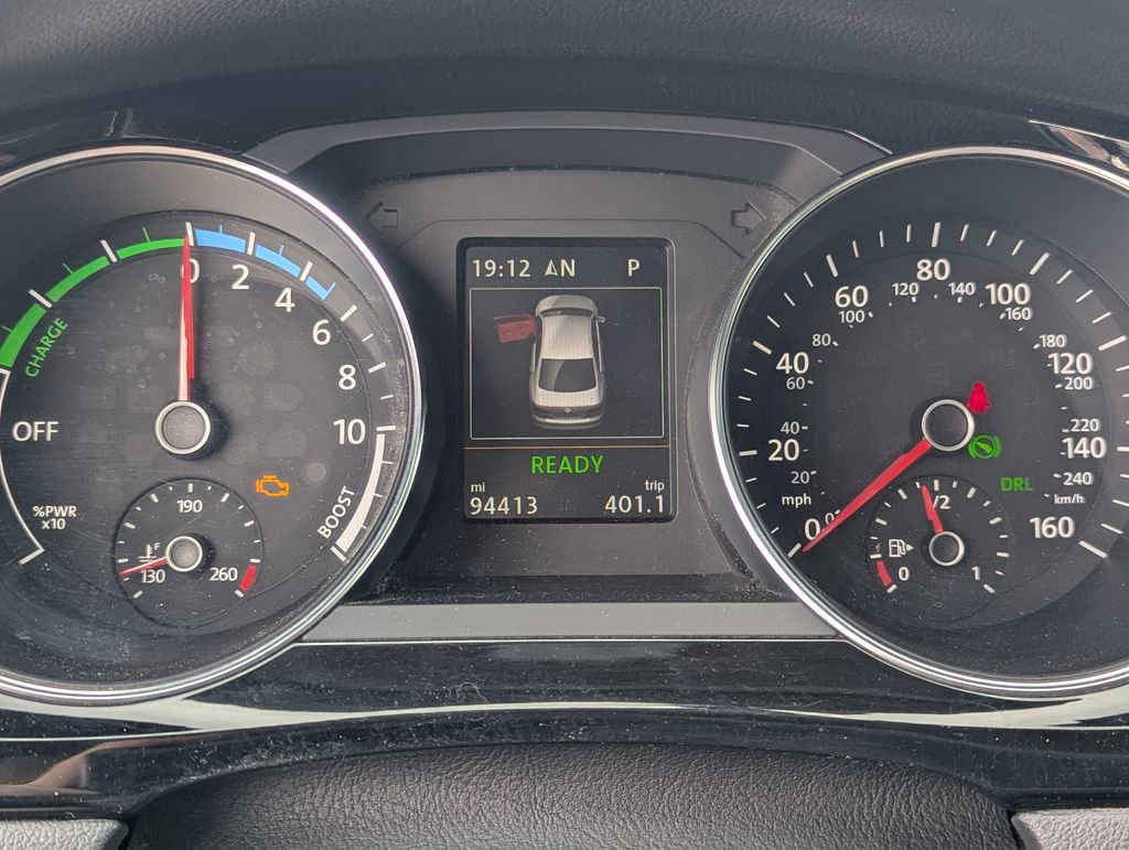 Used 2015 Volkswagen Jetta SEL Premium image 26