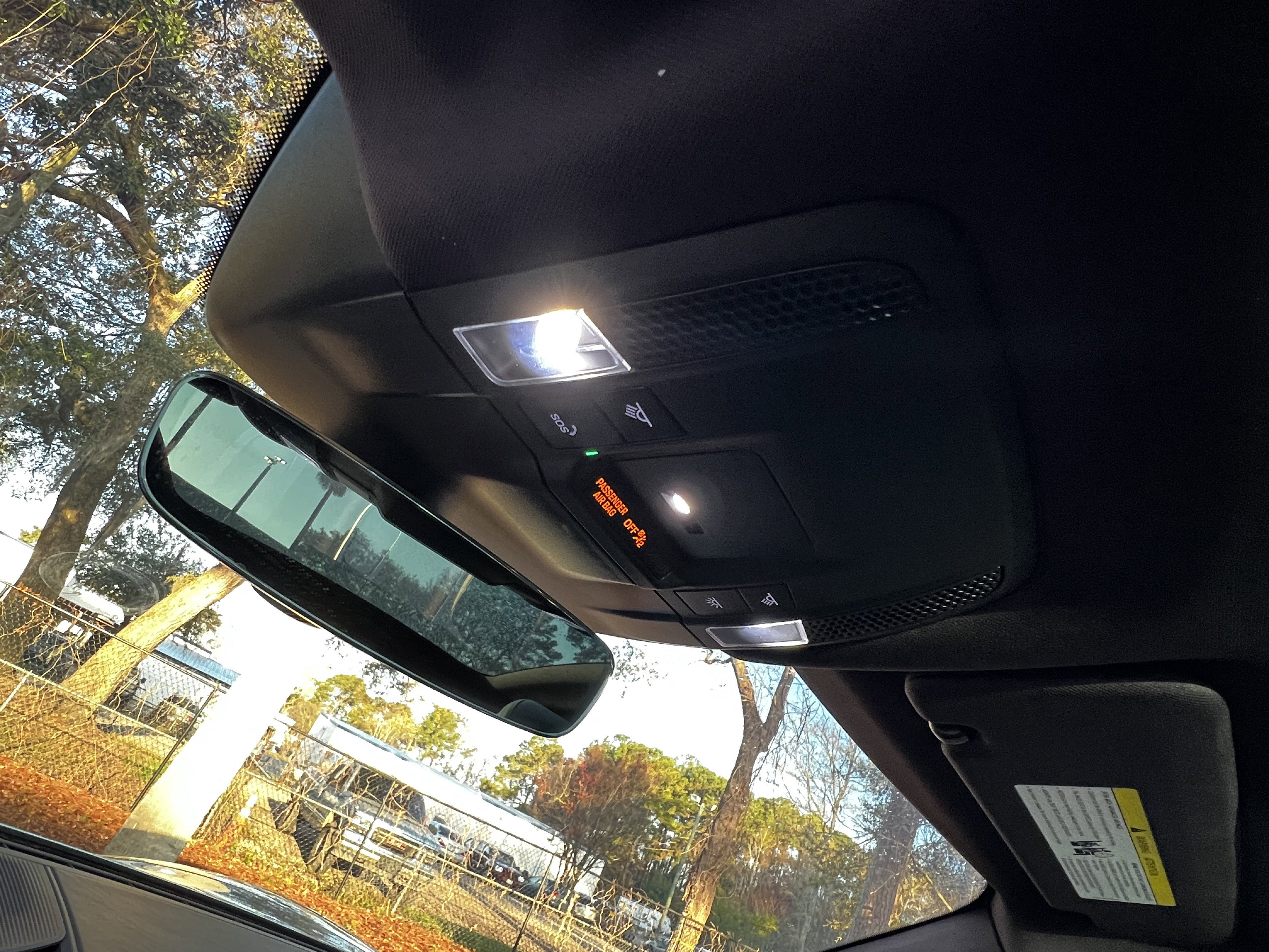 Used 2022 Porsche Taycan 4S image 30