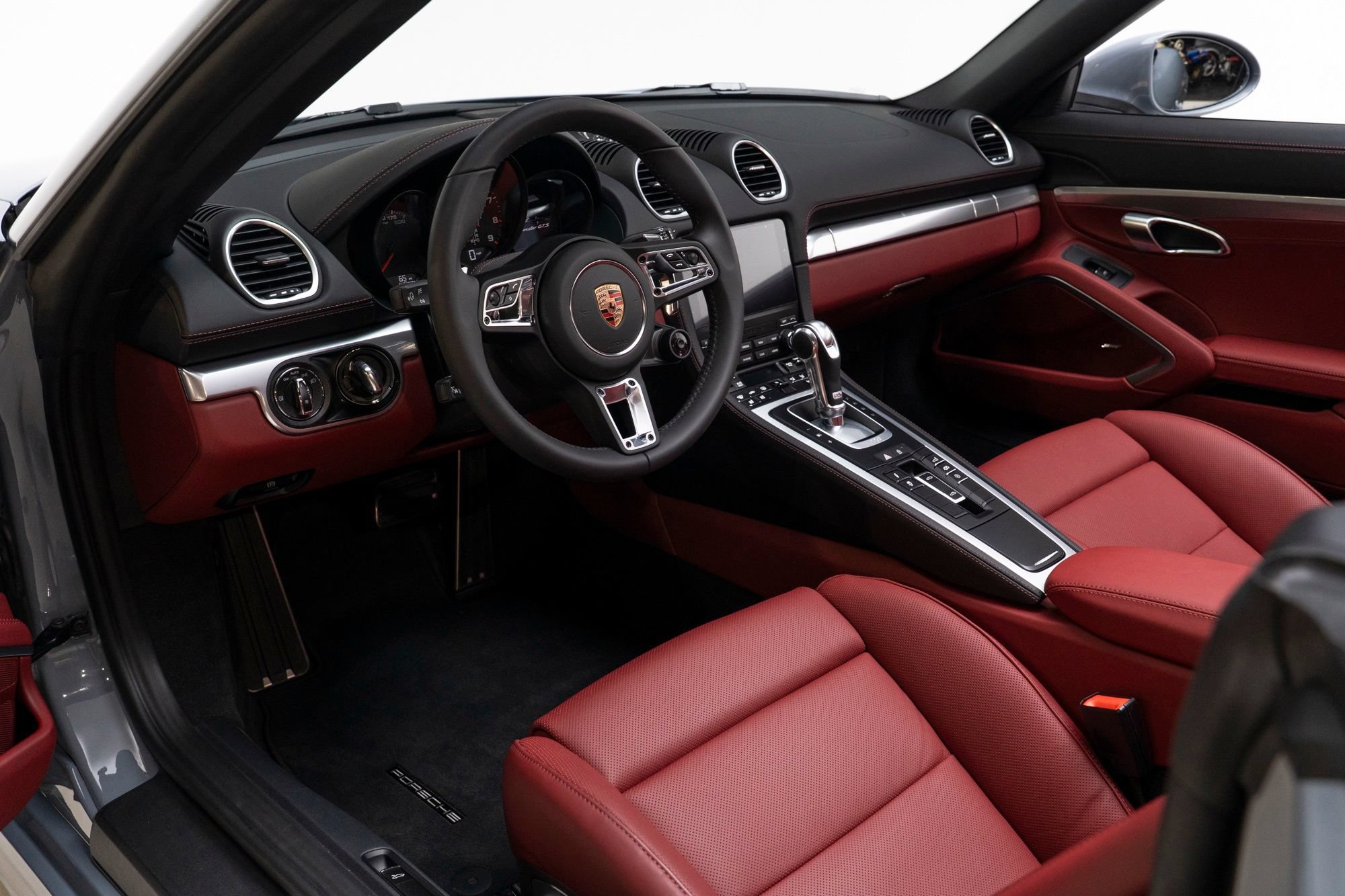 Used 2025 Porsche 718 Boxster GTS RWD image 14