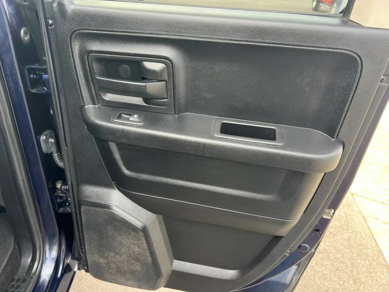 Used 2014 RAM 1500 ST w/ SXT Appearance Group AWD/4WD image 10