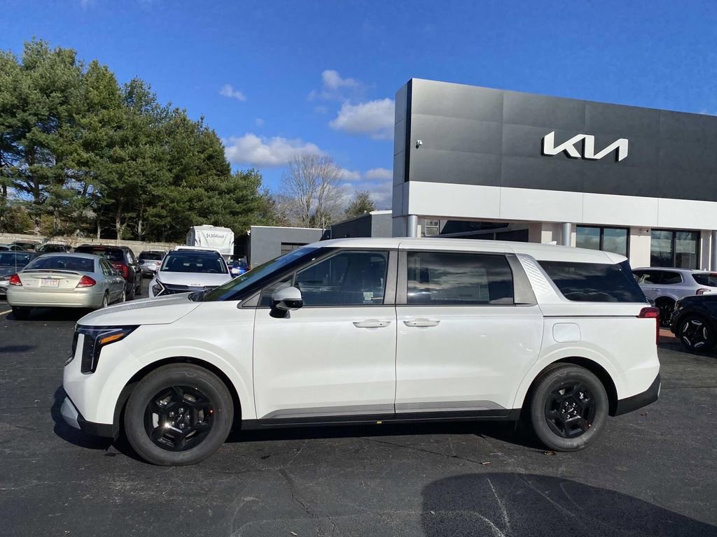 New 2026 Kia Carnival LX image 2