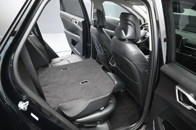 Used 2025 Kia Sportage EX FWD image 31