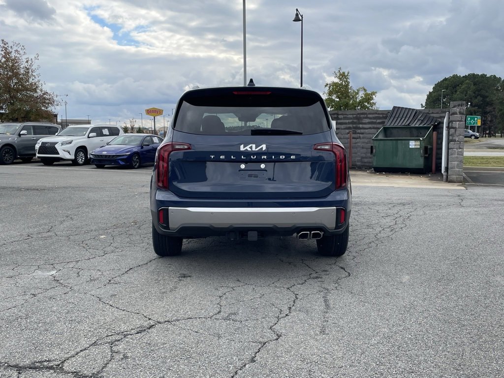 New 2025 Kia Telluride S image 6